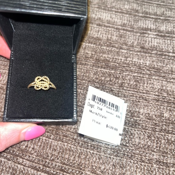 NWOT Moon & Meadow Gold Sculptural Knot Ring- size 7 - Picture 4 of 7